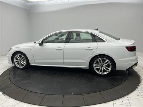 2023 Audi A4 45 S line Premium Plus