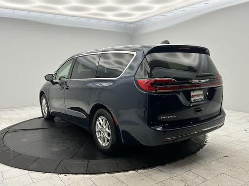 Fathom Blue Pearlcoat 2023 Chrysler Pacifica Touring L