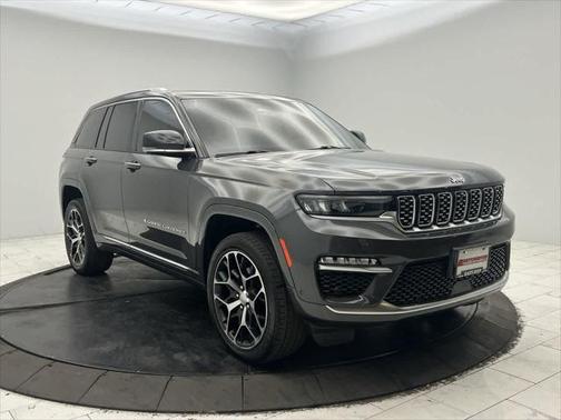 2022 Jeep Grand Cherokee Summit