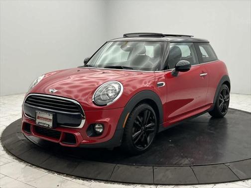 2017 MINI Hardtop Cooper