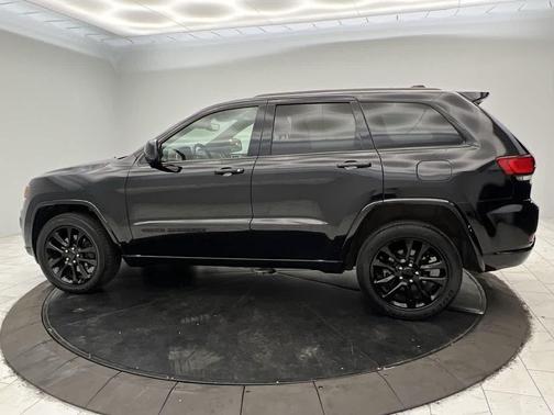 2021 Jeep Grand Cherokee Laredo