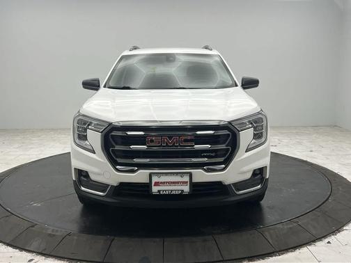 2022 GMC Terrain AWD AT4