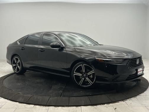 Crystal Black Pearl 2024 Honda Accord Hybrid Sport