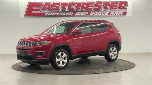 Photo 4 of 24 of 2019 Jeep Compass Latitude