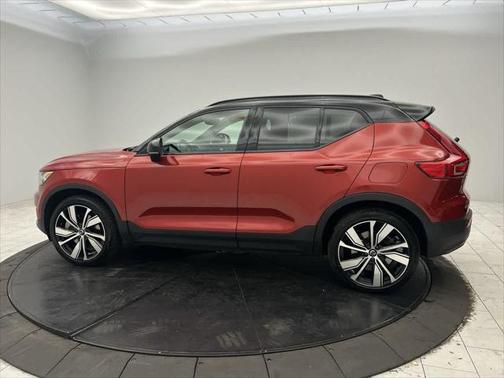 2022 Volvo XC40 Recharge Pure Electric P8 Twin Plus