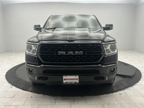 Diamond Black Crystal Pearlcoat 2023 RAM 1500 Big Horn/Lone Star