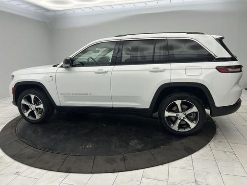 2023 Jeep Grand Cherokee 4xe Base