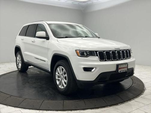 2022 Jeep Grand Cherokee Laredo