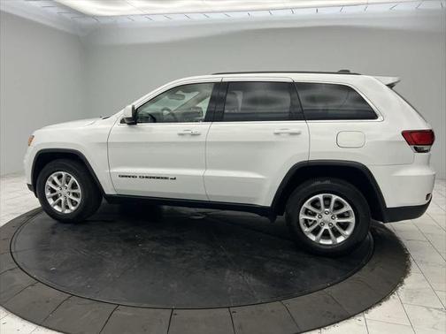 2022 Jeep Grand Cherokee Laredo