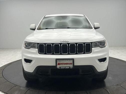 2022 Jeep Grand Cherokee Laredo