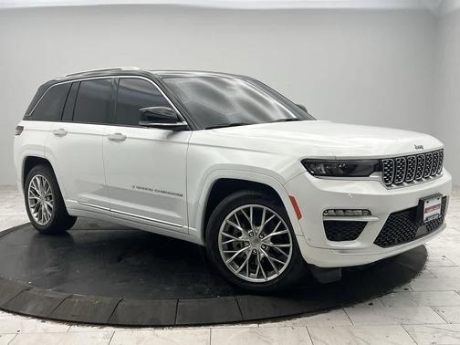 2023 Jeep Grand Cherokee Summit