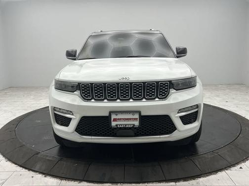 2023 Jeep Grand Cherokee Summit