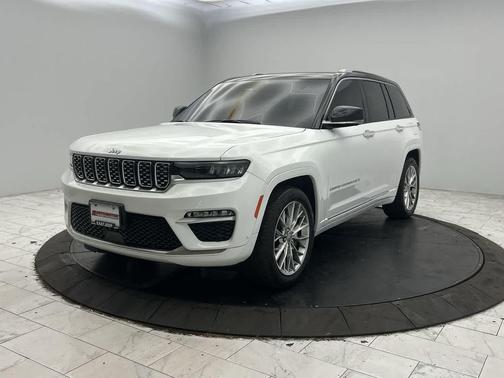2023 Jeep Grand Cherokee Summit