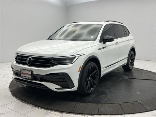 2023 Volkswagen Tiguan 2.0T SE R-Line Black 4MOTION