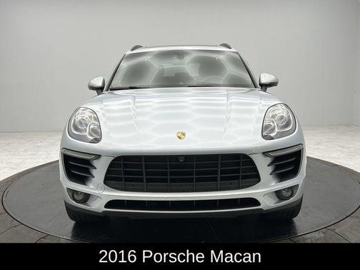 2016 Porsche Macan S