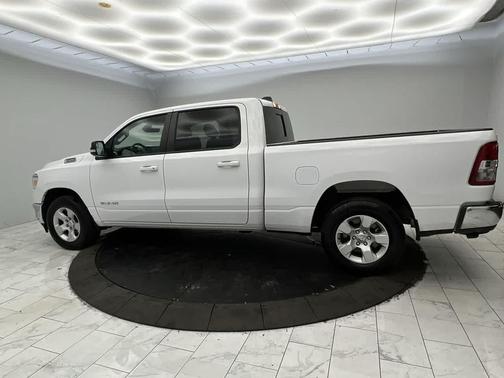 Bright White Clearcoat 2022 RAM 1500 Big Horn/Lone Star