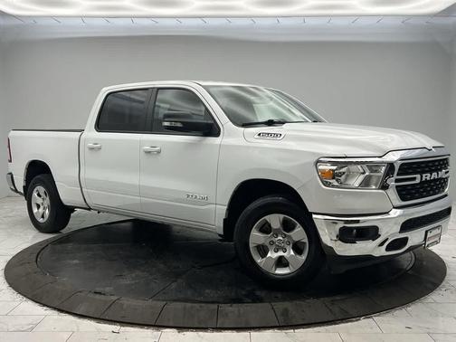 Bright White Clearcoat 2022 RAM 1500 Big Horn/Lone Star