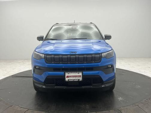 Laser Blue Pearlcoat 2022 Jeep Compass Latitude
