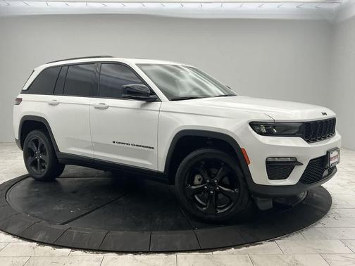 Bright White Clearcoat 2023 Jeep Grand Cherokee Limited