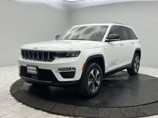 Bright White Clearcoat 2022 Jeep Grand Cherokee 4xe Base