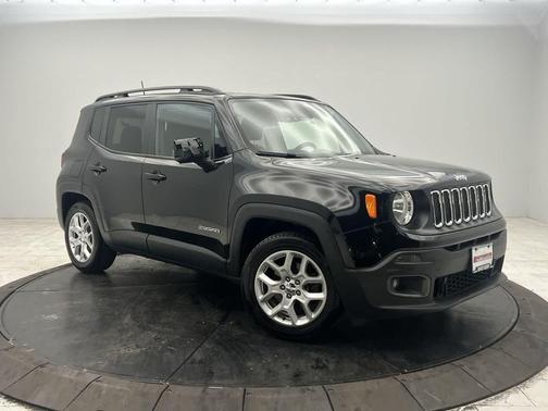 Black 2018 Jeep Renegade Latitude