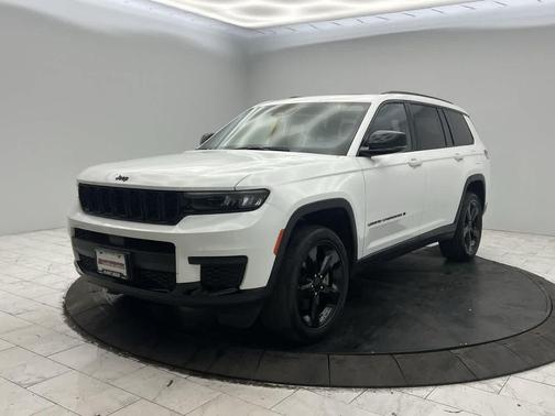 Bright White Clearcoat 2023 Jeep Grand Cherokee L Altitude