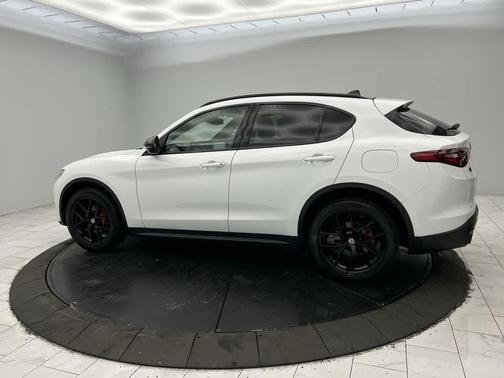 2019 Alfa Romeo Stelvio Ti Sport