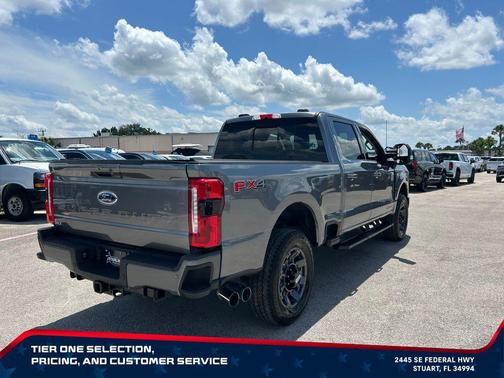 CARBONIZED GRAY 2024 Ford F-250 Lariat