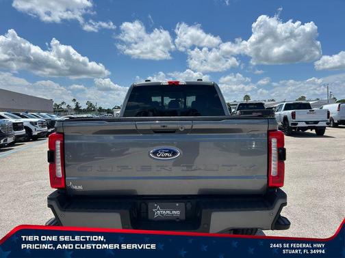 CARBONIZED GRAY 2024 Ford F-250 Lariat