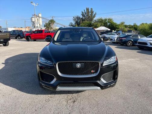 2019 Jaguar F-PACE S