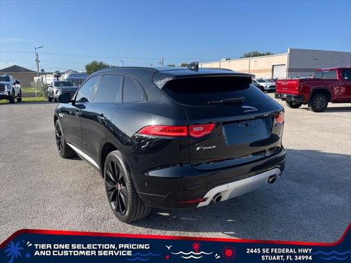 2019 Jaguar F-PACE S