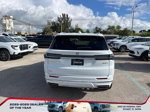 iridescent white tricoat 2026 Buick Enclave Avenir FWD