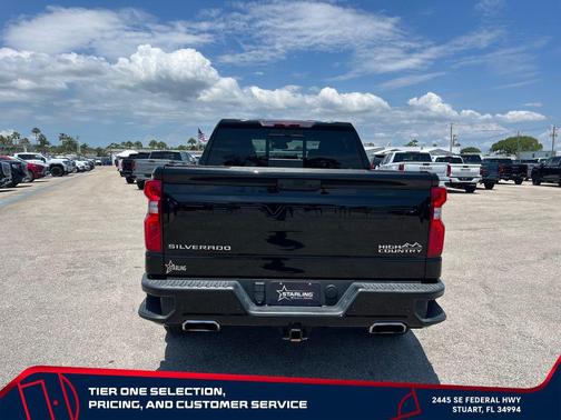 Black 2022 Chevrolet Silverado 1500 High Country