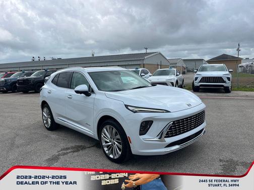 Iridescent White Tricoat 2026 Buick Envision Avenir AWD