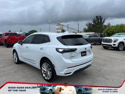 Iridescent White Tricoat 2026 Buick Envision Avenir AWD