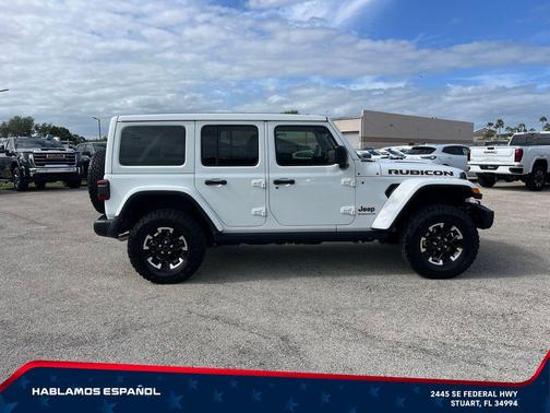 Bright White Clearcoat 2024 Jeep Wrangler Rubicon