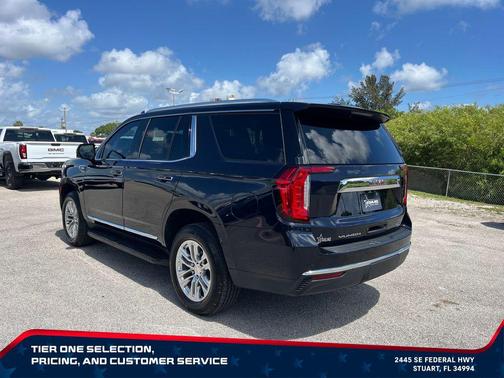 Midnight Blue Metallic 2021 GMC Yukon SLT