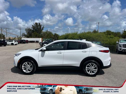 Summit White 2026 Buick Envista Preferred FWD