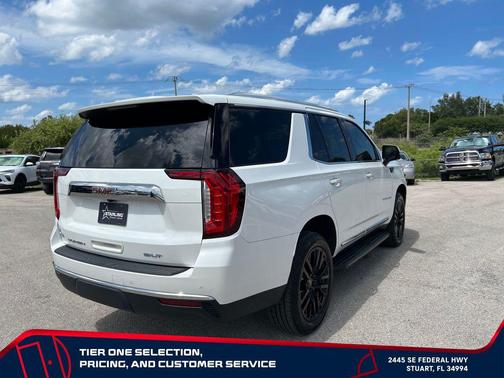 White Frost Tricoat 2021 GMC Yukon SLT