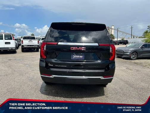 Onyx Black 2025 GMC Yukon 4WD Elevation