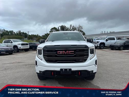 Summit White 2025 GMC Sierra 1500 AT4