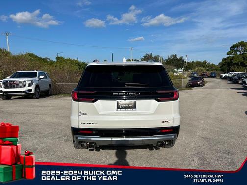 2024 GMC Acadia Denali