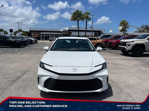 Ice Cap 2025 Toyota Camry LE