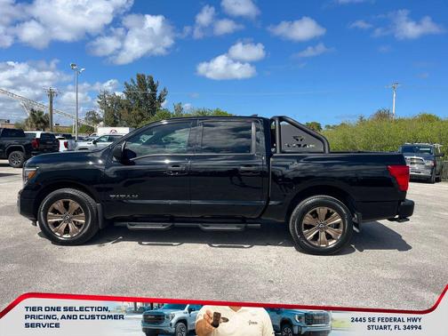 2024 Nissan Titan SV