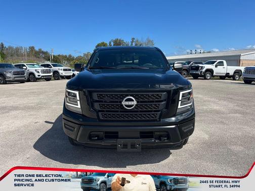 2024 Nissan Titan SV