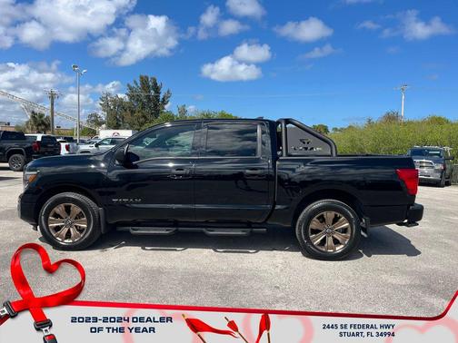 2024 Nissan Titan SV