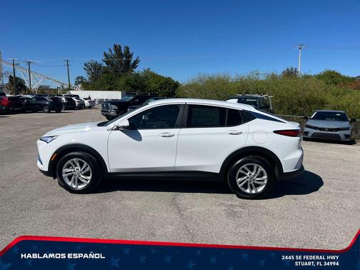 Summit White 2026 Buick Envista Preferred FWD