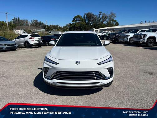 Summit White 2026 Buick Envista Preferred FWD