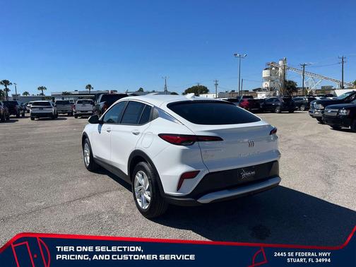 Summit White 2026 Buick Envista Preferred FWD