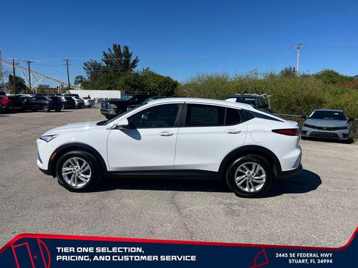 Summit White 2026 Buick Envista Preferred FWD